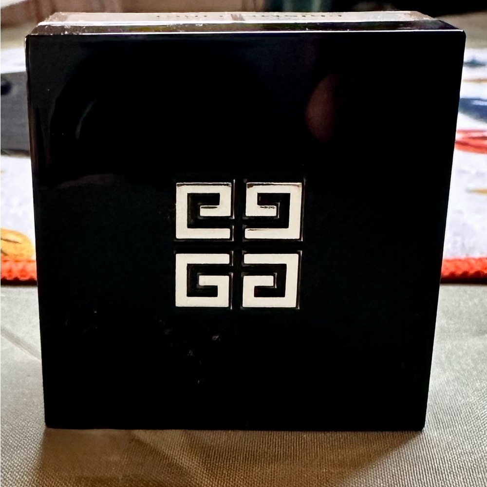 Givenchy Prisme Libre Loose Powder - Popeline Mimosa 5 - Picture 2 of 3